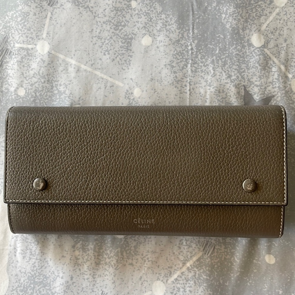 Celine, Wallet